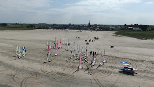 Photo n°33 de Char à Voile en baie du mont saint michel centre AVEL CHAR sur la plage d'Hirel à Hirel (Attraction touristique)