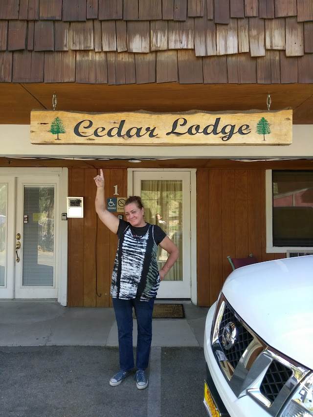 Cedar Lodge