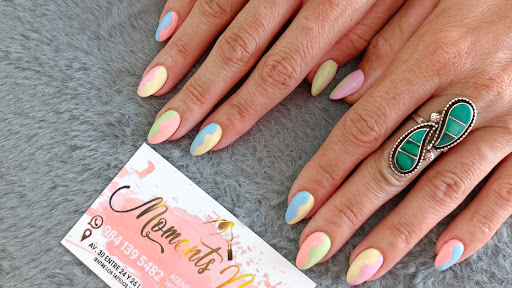 Moments Nails