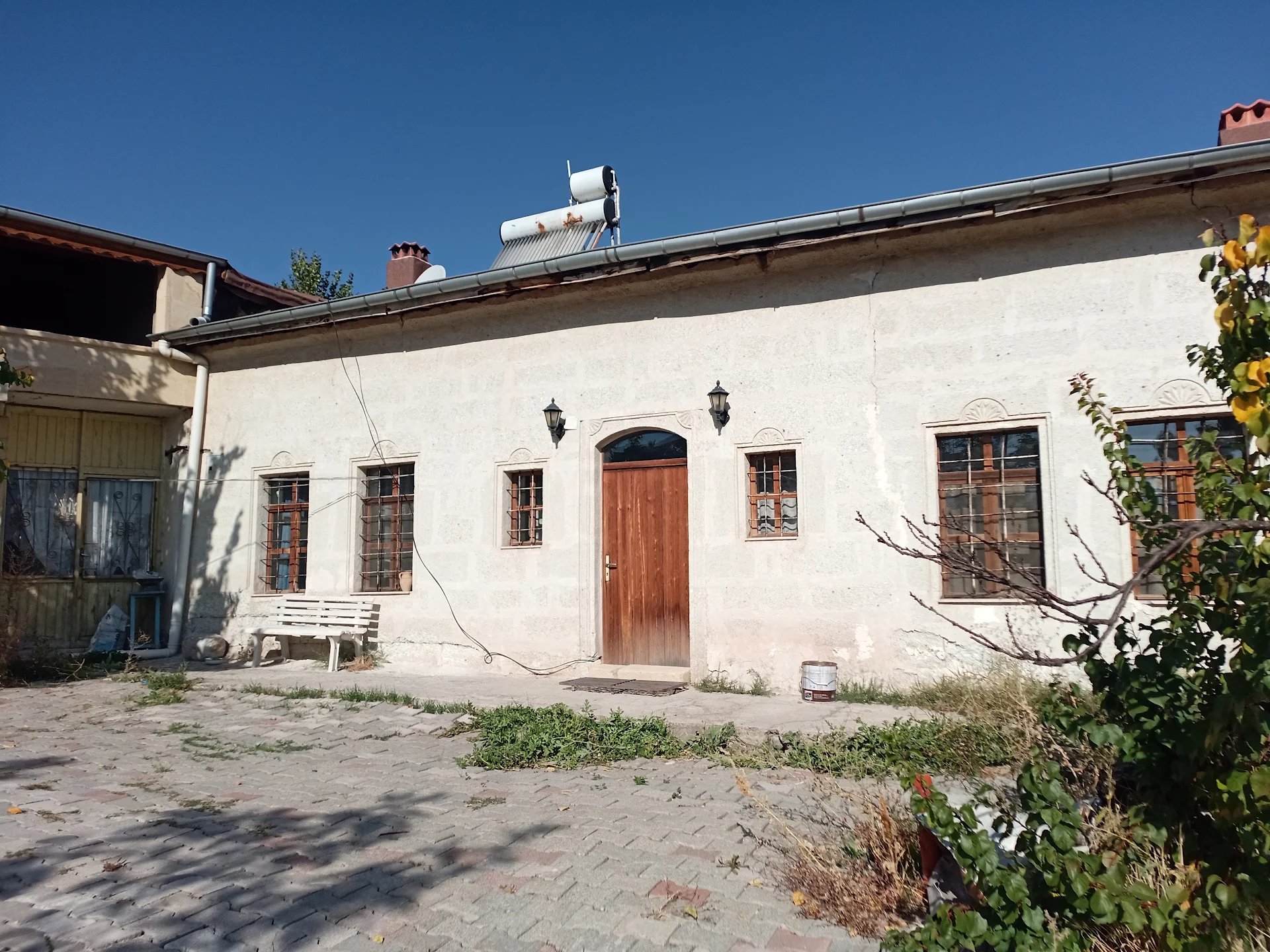 Potter's Cave Hotel Pension