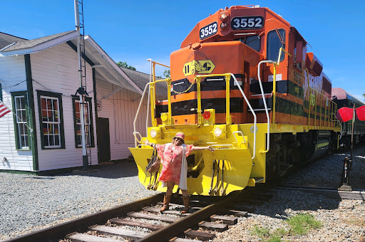 SAM Shortline Excursion Train - Visual