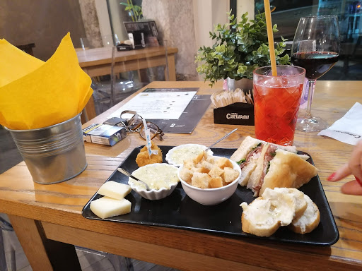 Tout Court Café - Thumbnail