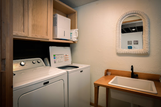 The Blue Ridge Cabin by null