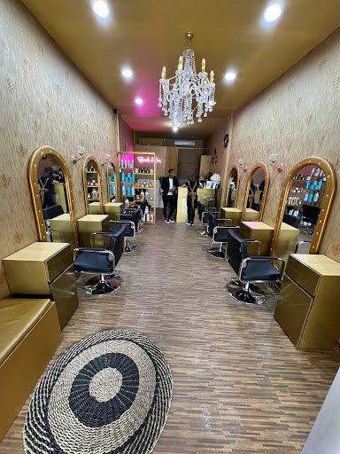 Blonde Salon Bali