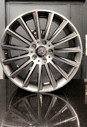 Photo n°23 de CFI13 (VOLKSPORT WHEELS TUNING) à Marseille (Fournisseur d’outils pneumatiques)