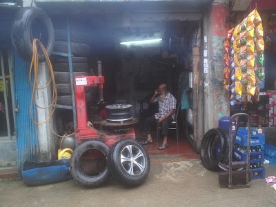 Photos of M/S Lord Battery And Tyre
