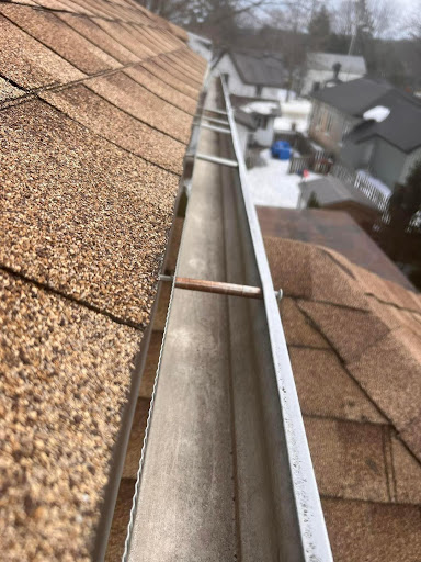 Dicaire Maître Constructeur | Réparation et réfection de toiture, ventilation d'entretoit Gallery - Canada