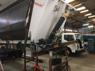 Photo n°10 de MOUTTET ETABLISSEMENTS à La Farlède (Atelier de réparation automobile)