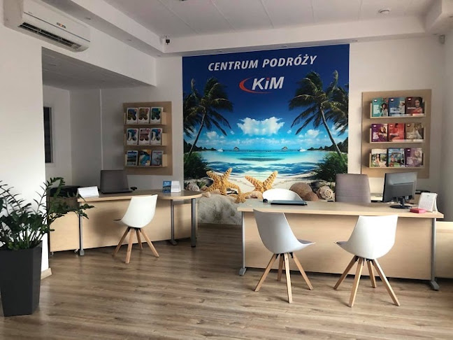 Centrum Podróży i Ubezpieczeń KiM