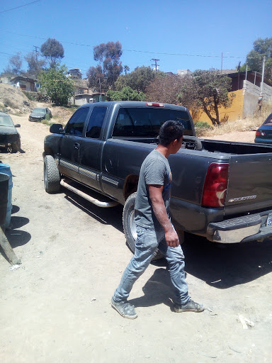 Fridas Car Wash