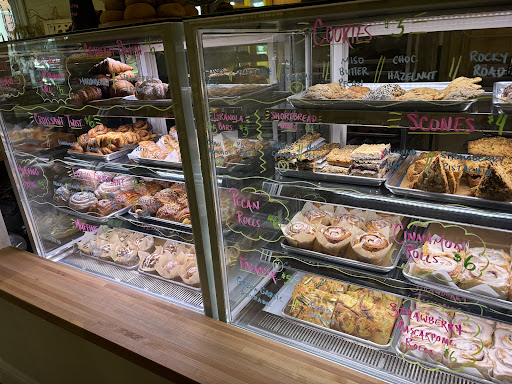 Manna Bakery - Visual