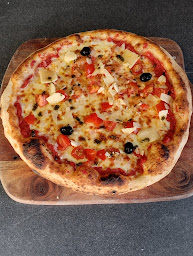 Photo n°2 de Happy Zapata Pizza Food Truck à Saint-Roman (Traiteur)