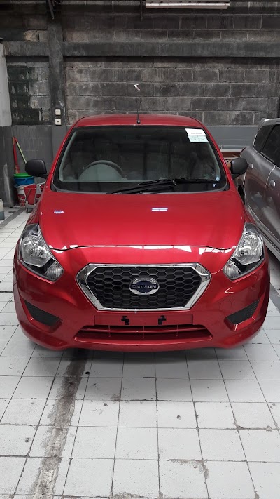 Photos of Indomobil Nissan Datsun Surabaya Pucang