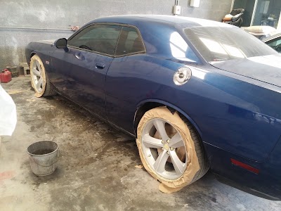 Photos of Al Taif Al Azrag Auto Repairing & Washing LLC