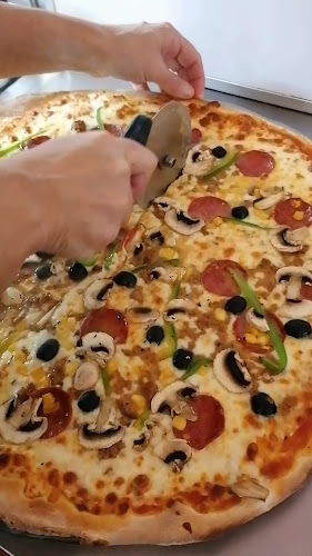 Avaliações doGula Pizza & Burger em Marinha Grande - Restaurante