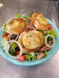 Photo n°1 de Cafe De La Place Restaurant à Chusclan (Restaurant)