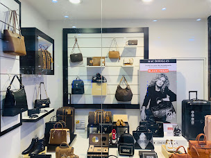 Photo n°7 de Lowency maroquinerie à Ivry-sur-Seine (Magasin de maroquinerie)