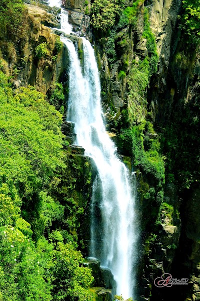 Photos of Kurundu Oya Falls