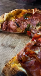 Photo n°8 de DJEMA PIZZA à Saint-Priest (Pizzeria)