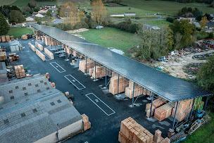Photo n°5 de LM SOLEIL - Constructeur d'installations photovoltaïques pour professionnels à Saint-Fraigne (Fournisseur d'équipements d'énergie solaire)