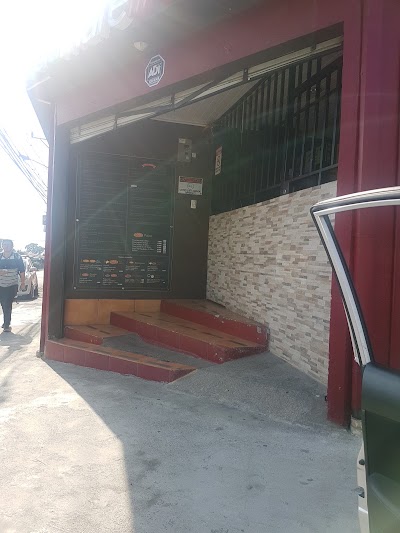 Photos of Sciamarelli's pizza