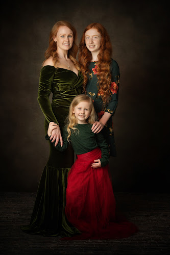 Art of The Portrait - Photography studio