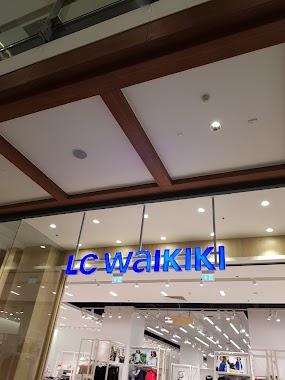 LC Waikiki, Author: محمد المطيري