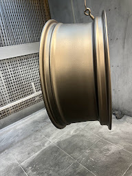 Photo n°13 de JS Thermolaquage | Sablage | Aerogommage | Vernis Epoxy | Powder coating à Coignières (Atelier de carrosserie automobile)