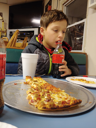 Amici's Pizza - Visual