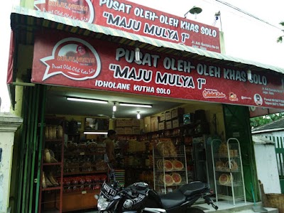 Photos of Pusat Oleh-Oleh Khas Solo Maju Mulya 3