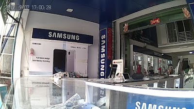 Photos of Punleupich​ Mobile Phone Shop