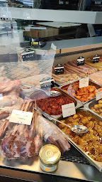 Photo n°13 de Boucherie Royale Halal à Calais (Boucherie-charcuterie)
