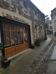 Photo n°3 de Atelier Thuillier et Soeurs à Le Palais (Atelier d'art)