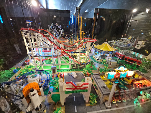 BrickTown: Alien Attack - Visual