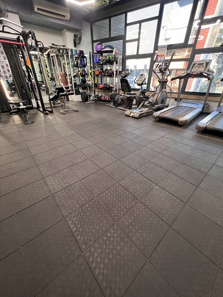 R Effects Elite Club