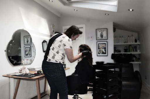 96Hairdressing - Thumbnail