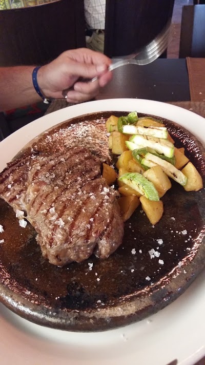Photos of La F&aacute;brica