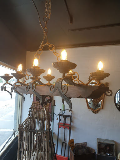 Forage Furniture Fashion Objet D'Art - Thumbnail
