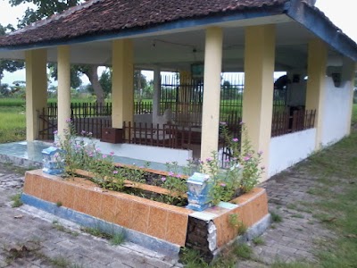 Photos of Makam Buyut Jawiyah