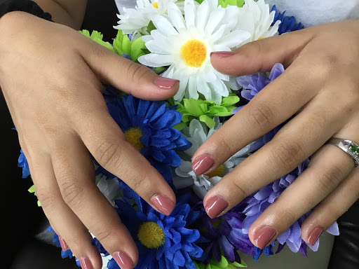 Bleaf Nail Services - Visual