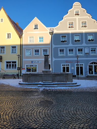 Bäcker Adl - Visual