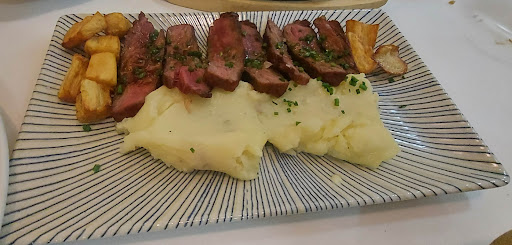 Restaurant Calàbria - Thumbnail