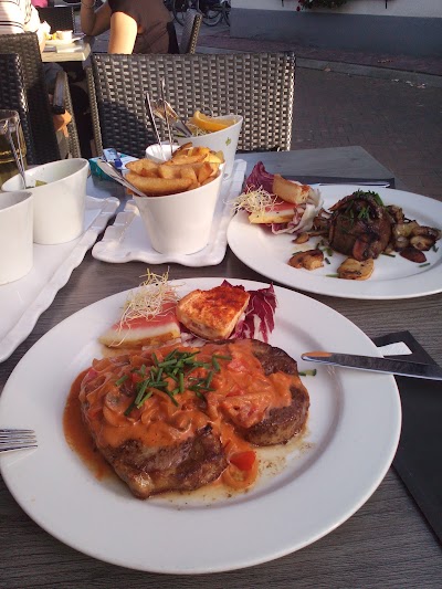 Photos of Petit Caf&eacute; Restaurant "De Spikke"
