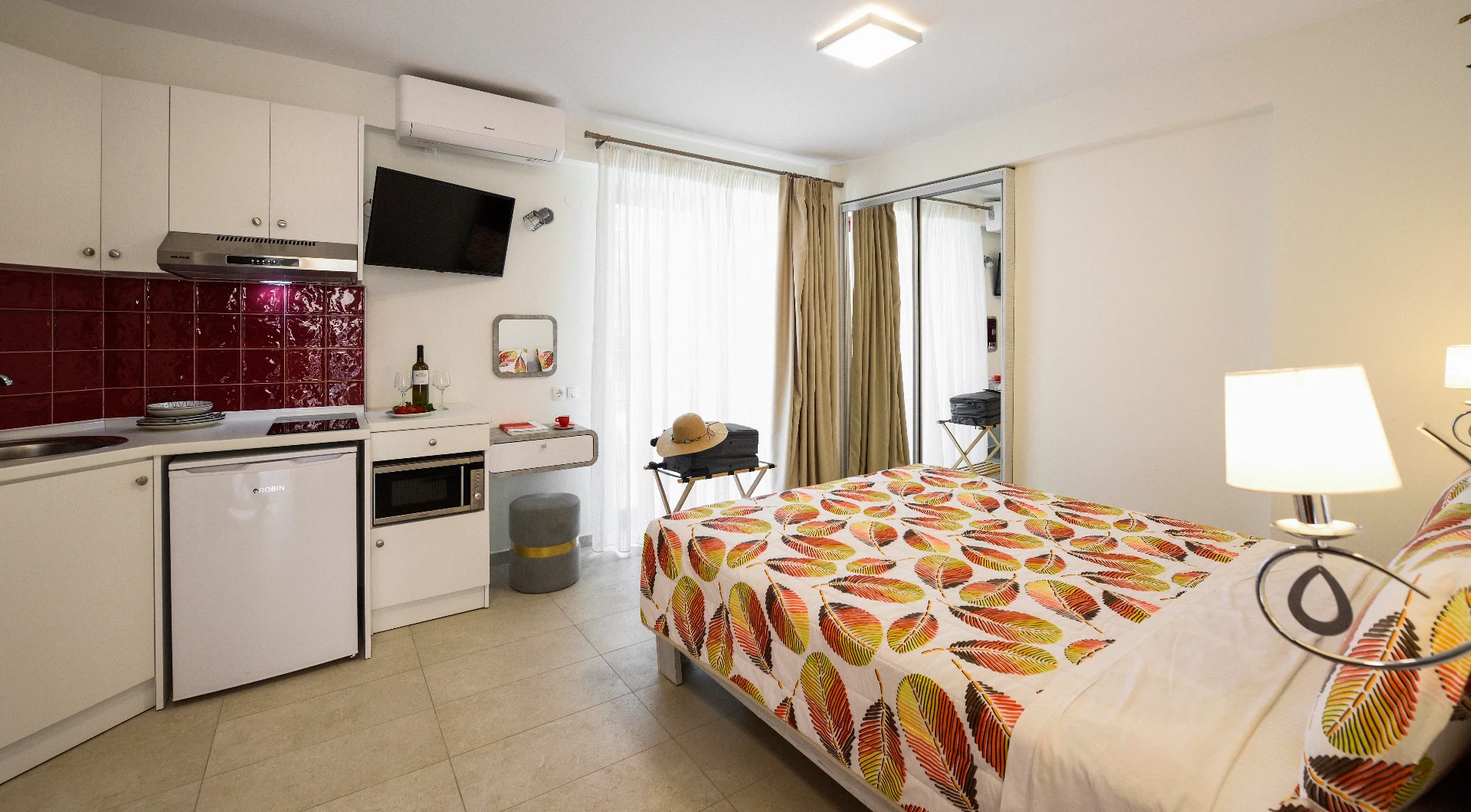 Elpiniki Luxury Rooms