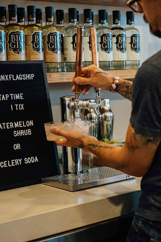 Big Gin Distillery by null