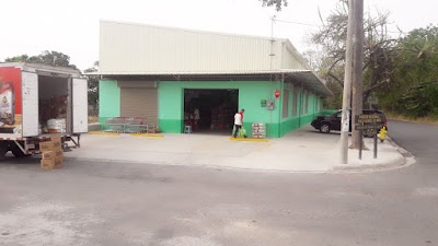 Photos of SUPER BAGACES
