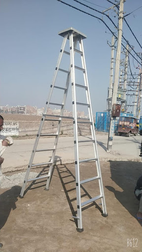 #aluminiumfoldingladderindelhi