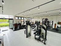 This is Gym コレジム高丘店