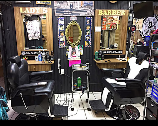 Lady’s Barber
