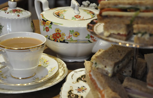 Debbie Bryan | Shop | Tea Room | Creative Classes